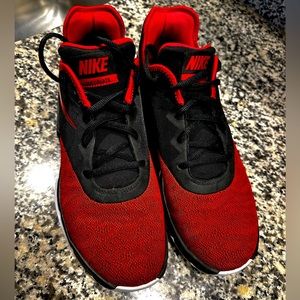 Nike Air Max Infuriate 3 Low Basketball Shoes Size 10 University Red AJ5898-003